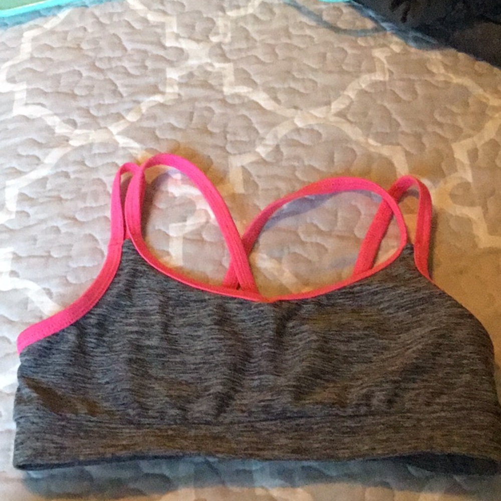 Sports bra